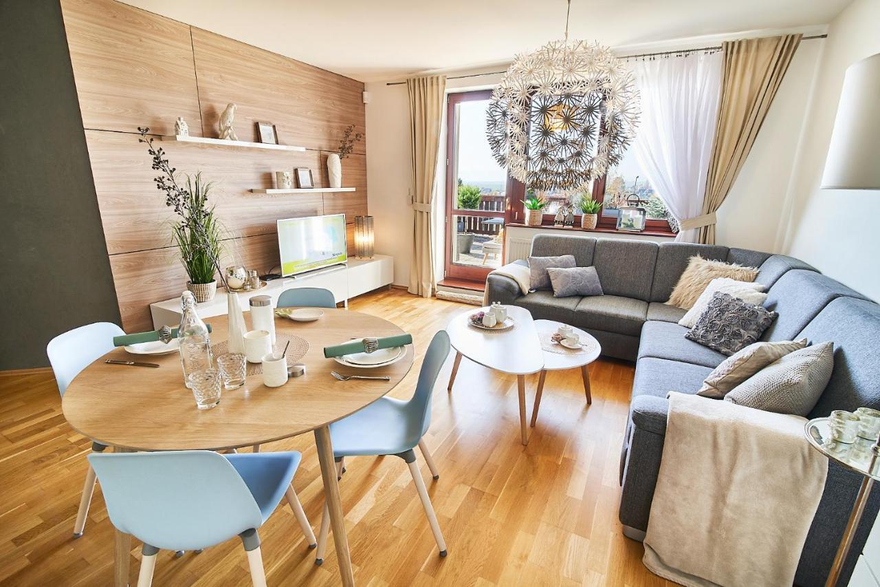 Ella Lägenhet Vel'ka Lomnica Exteriör bild