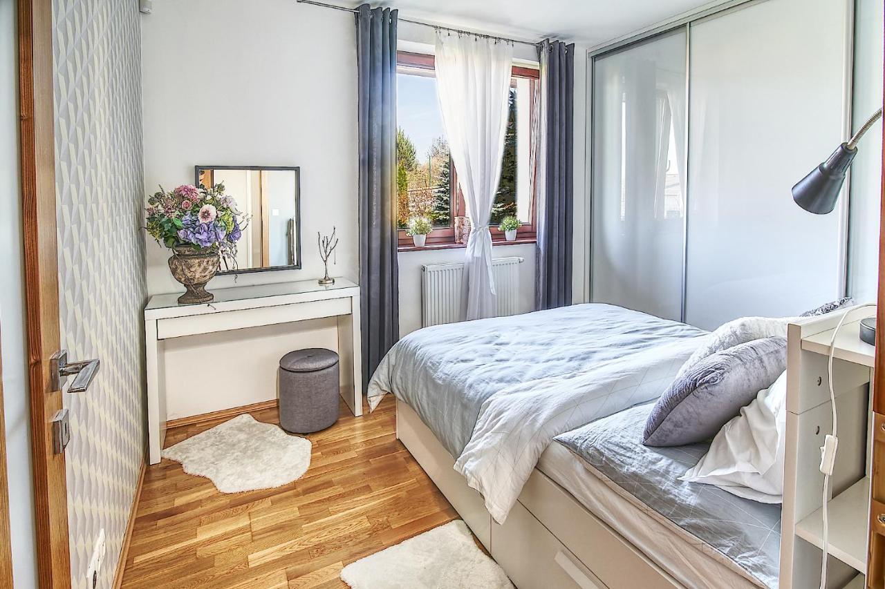 Ella Lägenhet Vel'ka Lomnica Exteriör bild